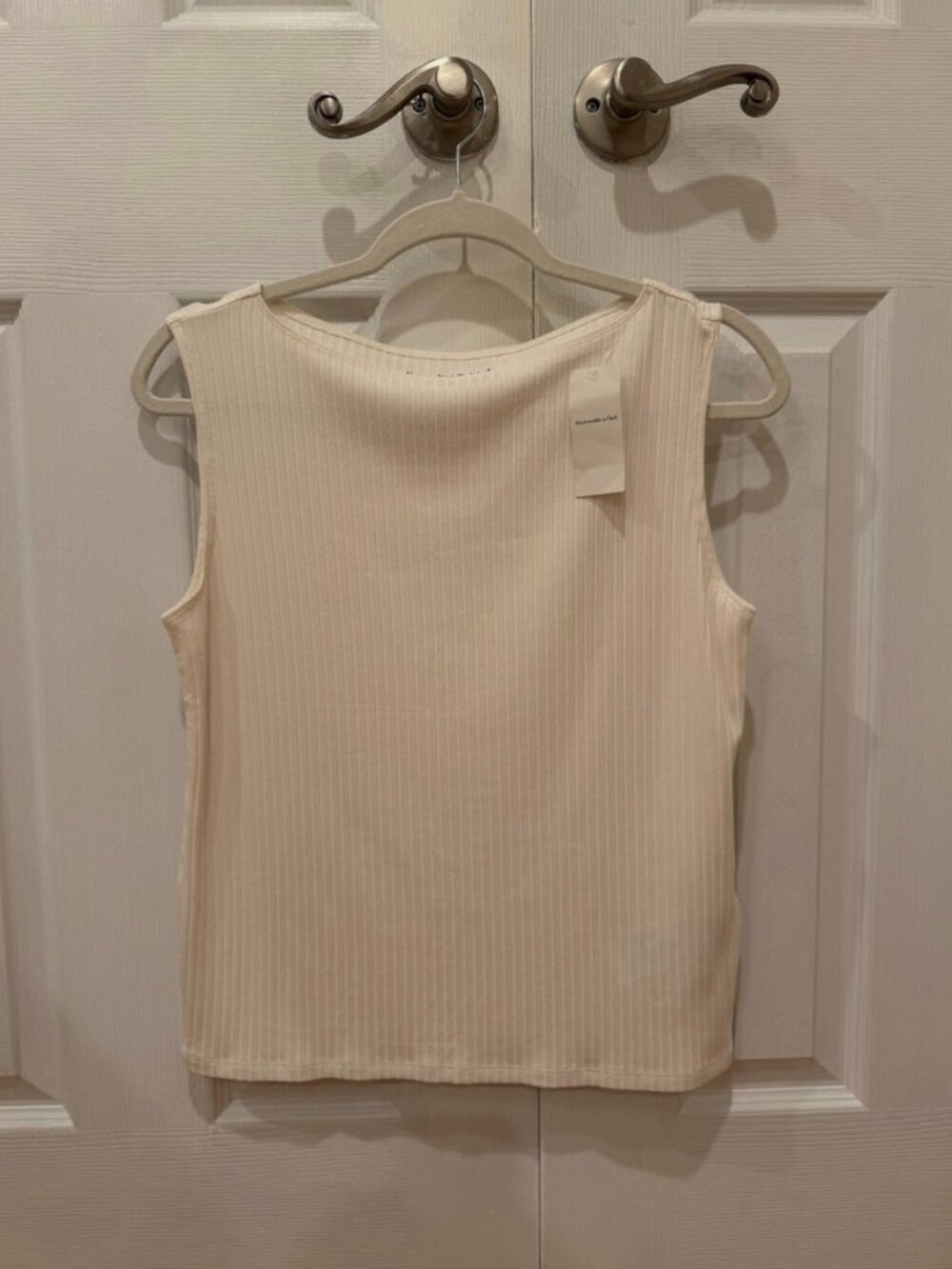 Abercrombie & Fitch Sleeveless top NWT
